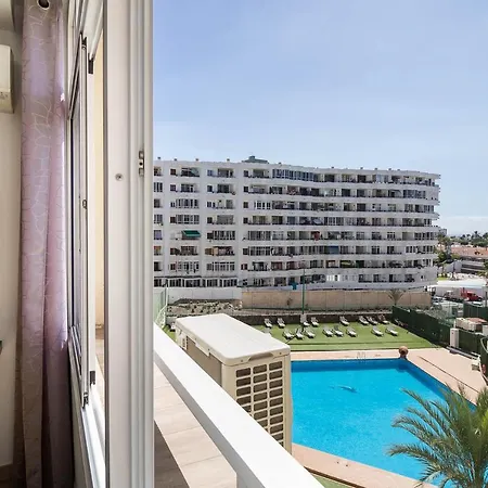 Daire Isadora: Vista Piscina Playa del Ingles (Gran Canaria)